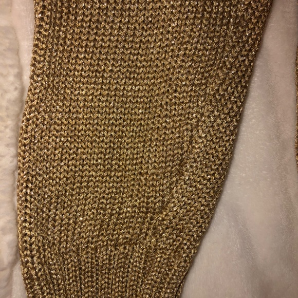 Like New Ralph Lauren Gold Metallic Sweater - Picture 4 of 5